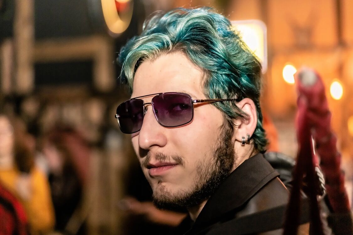  ,   , 24 ,   