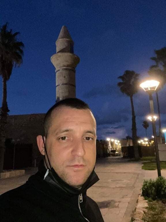  29322804  Artur, 39 ,    Rothschild