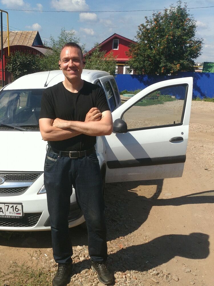  45920784  Sergey, 55 ,    