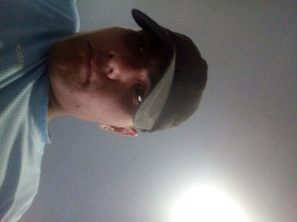  38412614  JAMOLBEK, 24 ,    