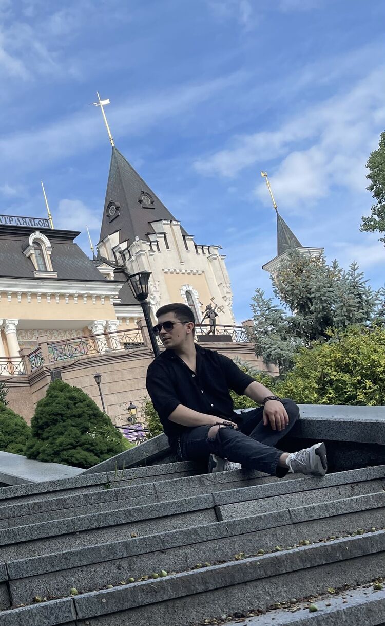  27610914  Ruslan, 30 ,    