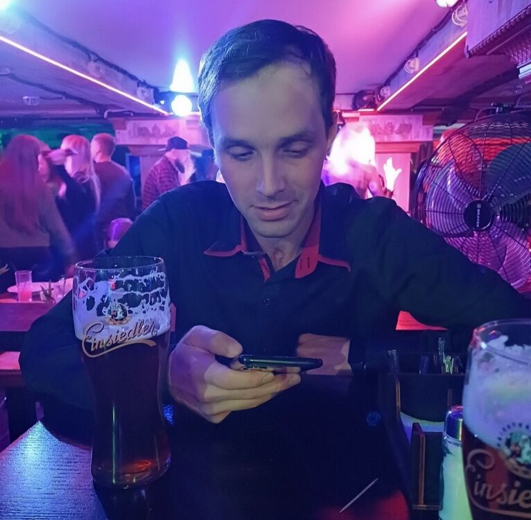 49938444  , 29 ,    