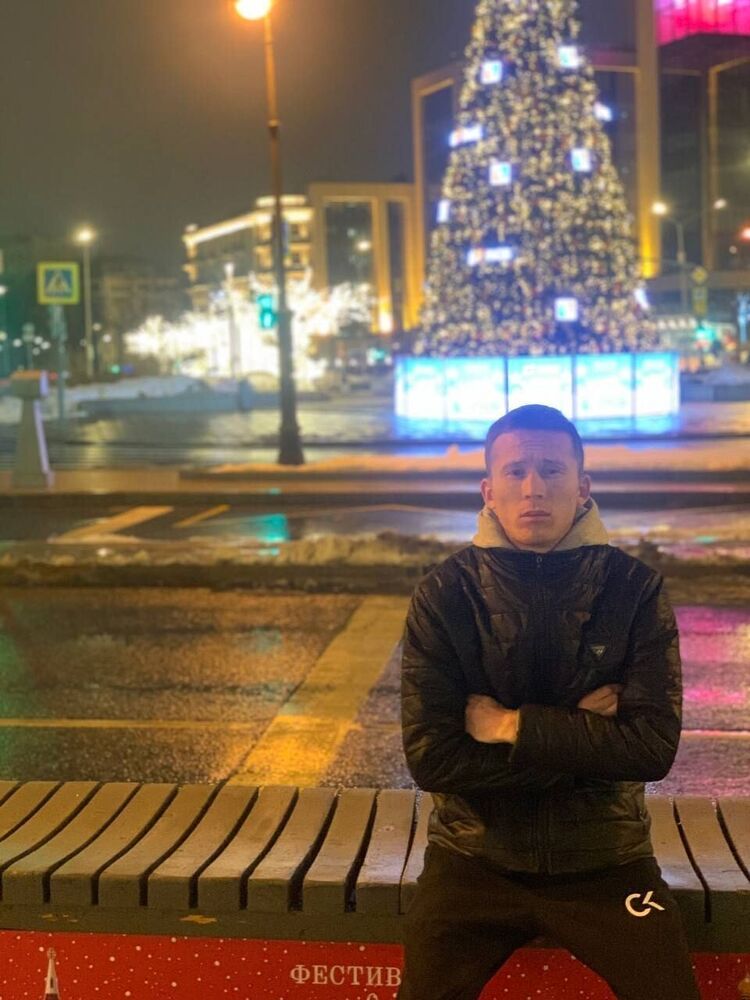  31704654  Kairat, 26 ,    