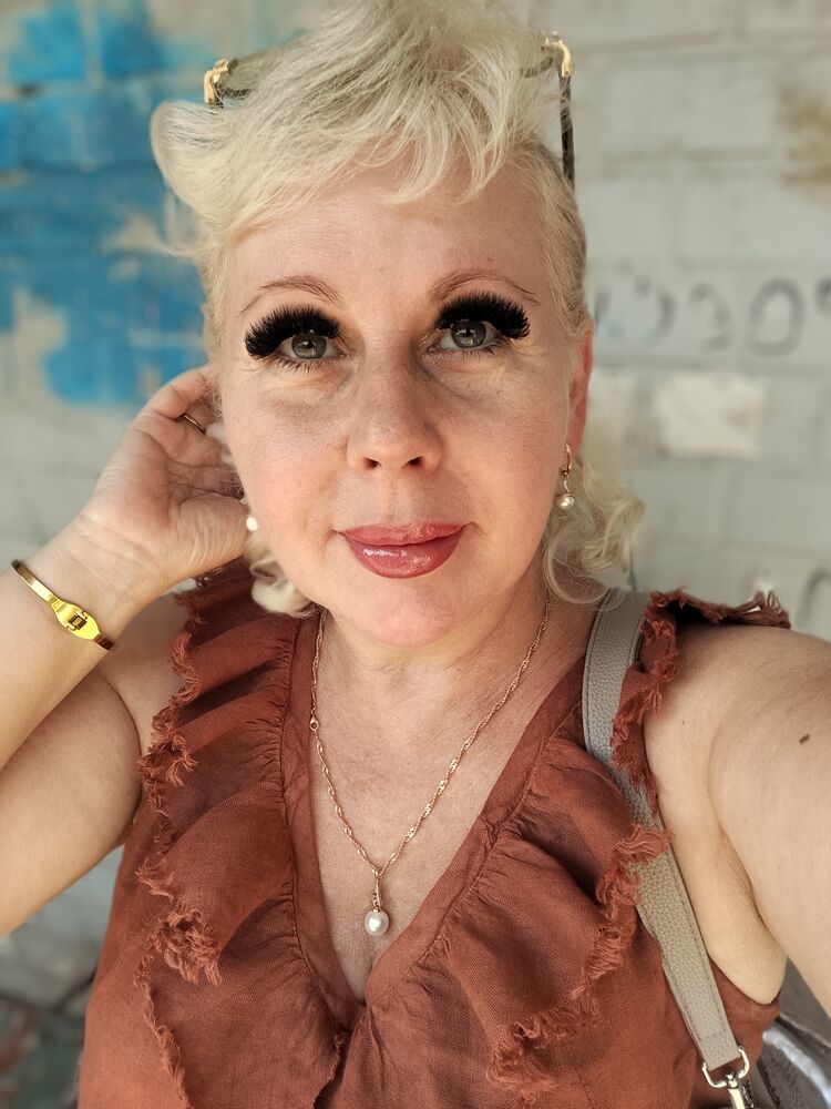  52856154  , 49 ,    