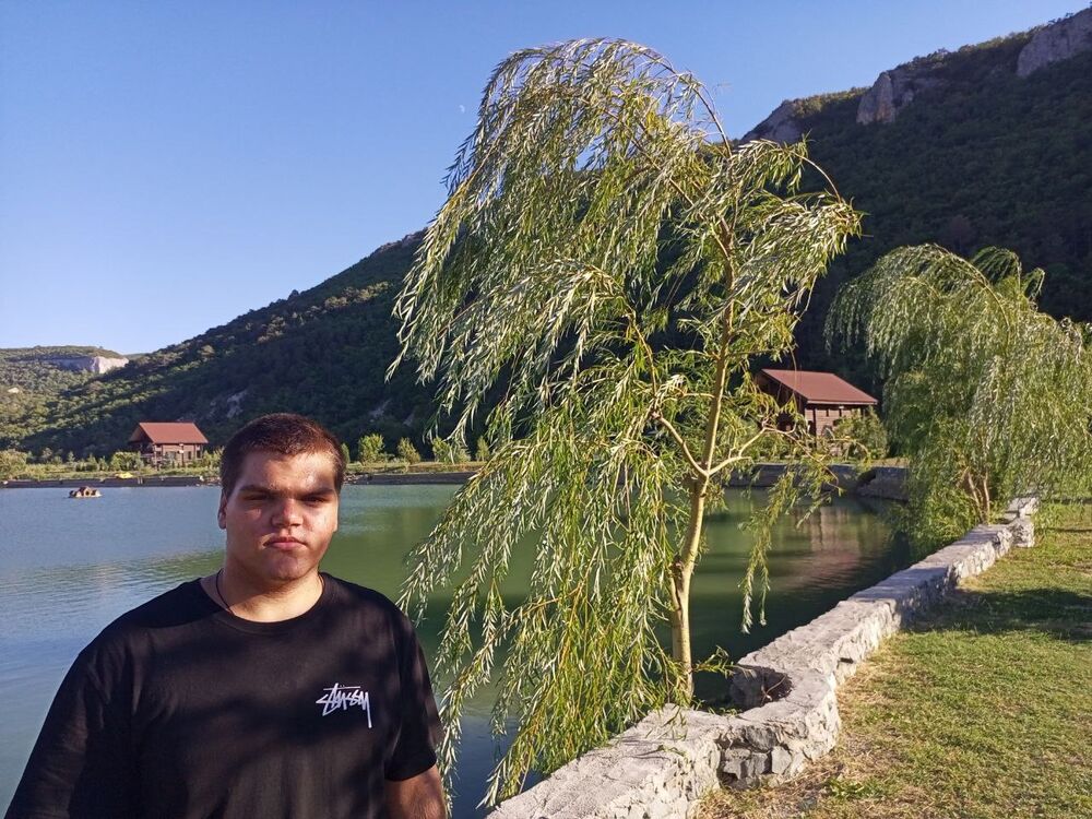  46242484  , 19 ,    Villar Del Arzobispo