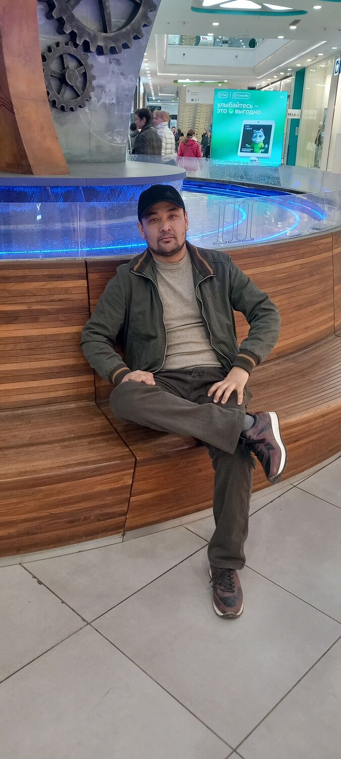  ,   Isroiljon, 37 ,   ,   