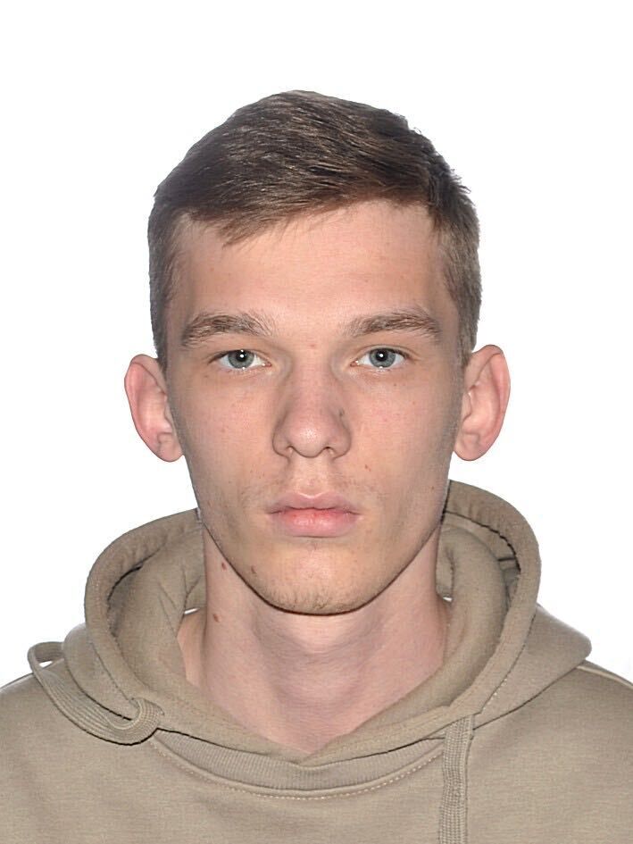  41830844  , 22 ,    