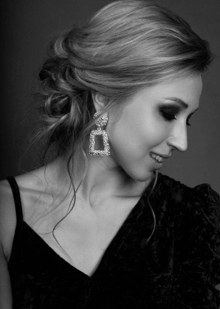  38792094  , 32 ,    -