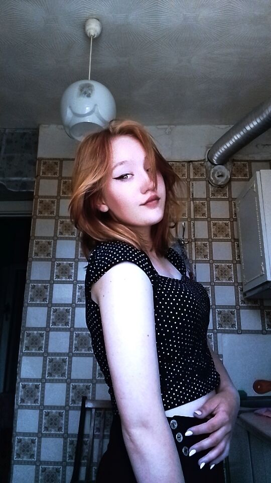  44370304  Veronika, 20 ,    