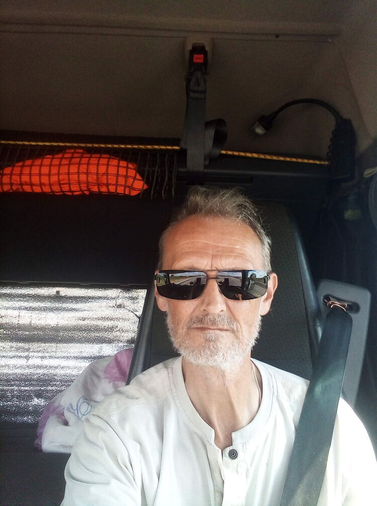 46036024  , 54 ,    