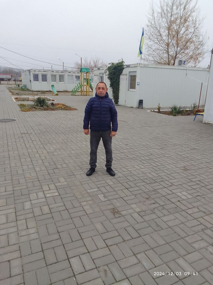  48016714  , 52 ,    