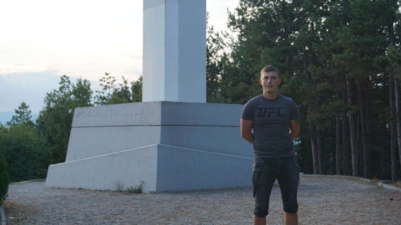  23992604  Stanislav, 31 ,    