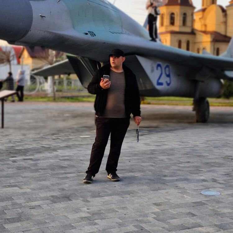  54610354  Vshe, 32 ,    Utopia