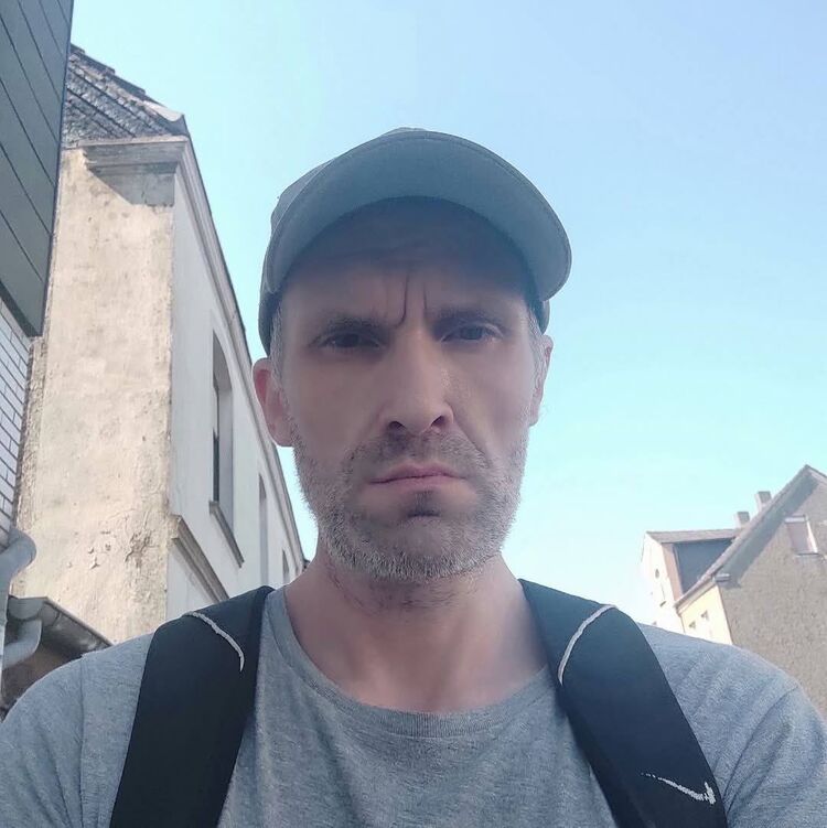  Dortmund,   , 46 ,   ,   