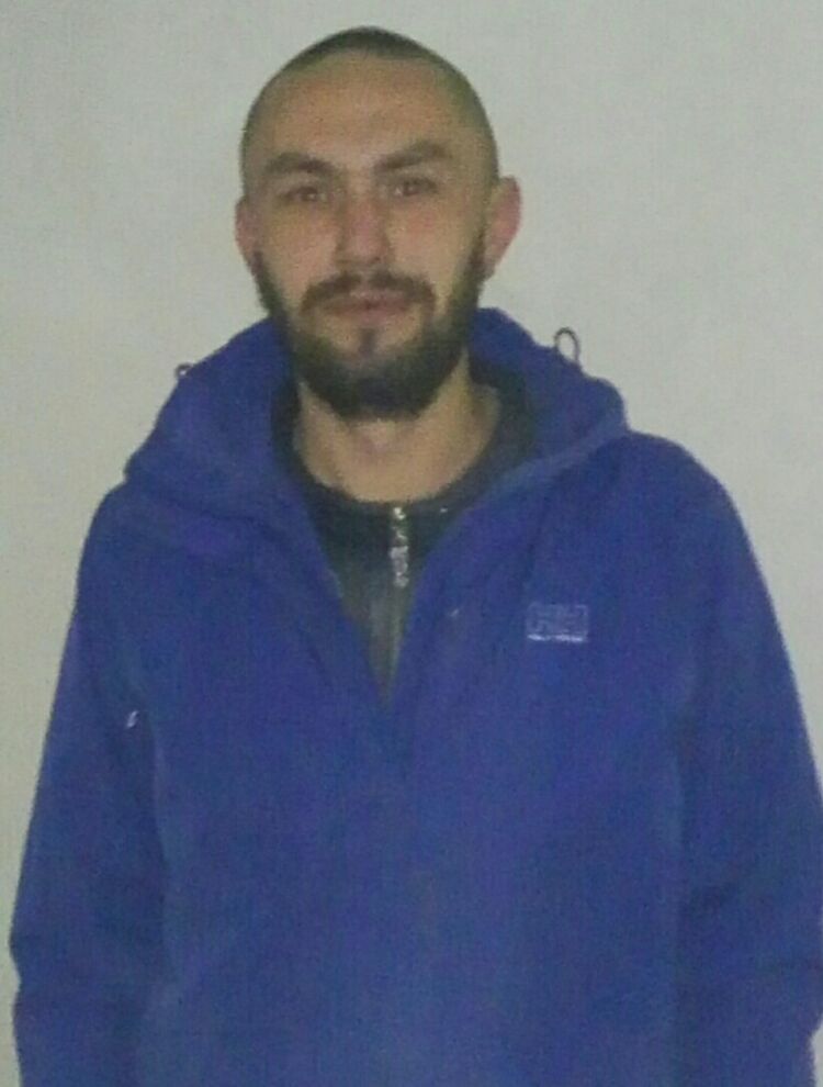  39740814  Bohdanshik, 29 ,    