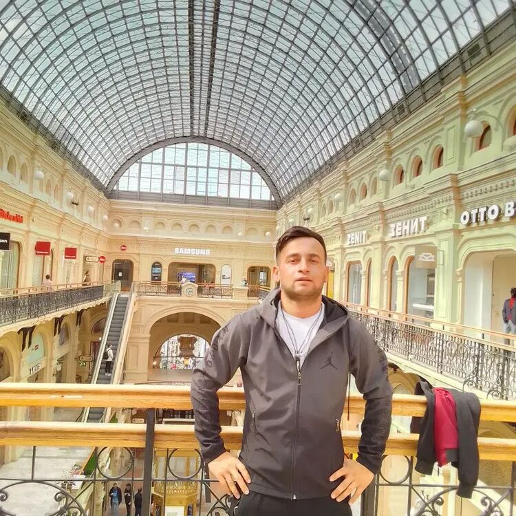  ,   Azizbek, 25 ,   ,   , c 