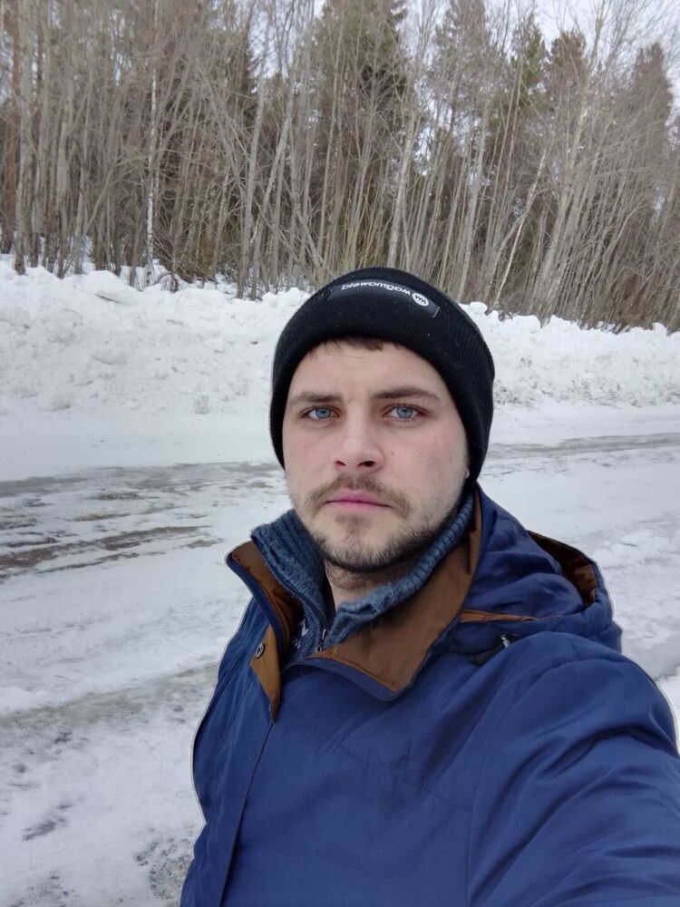  42387724  Nikita, 27 ,    