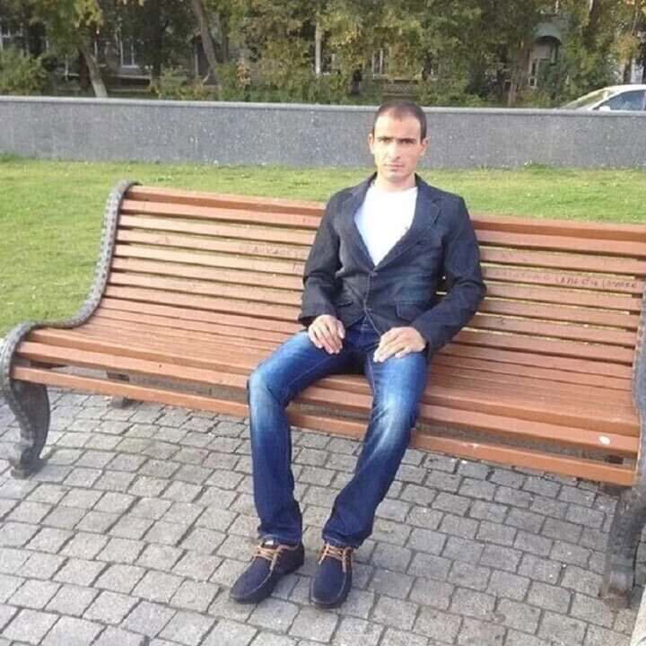 35956974  Artak, 36 ,    
