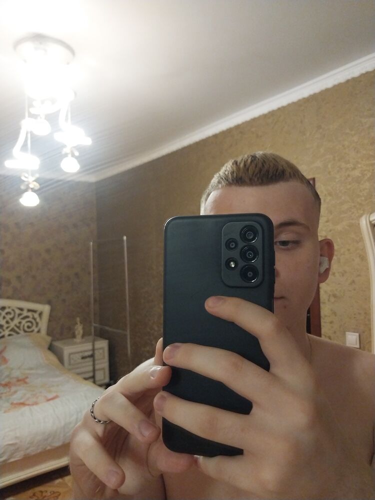  35695774  , 20 ,    