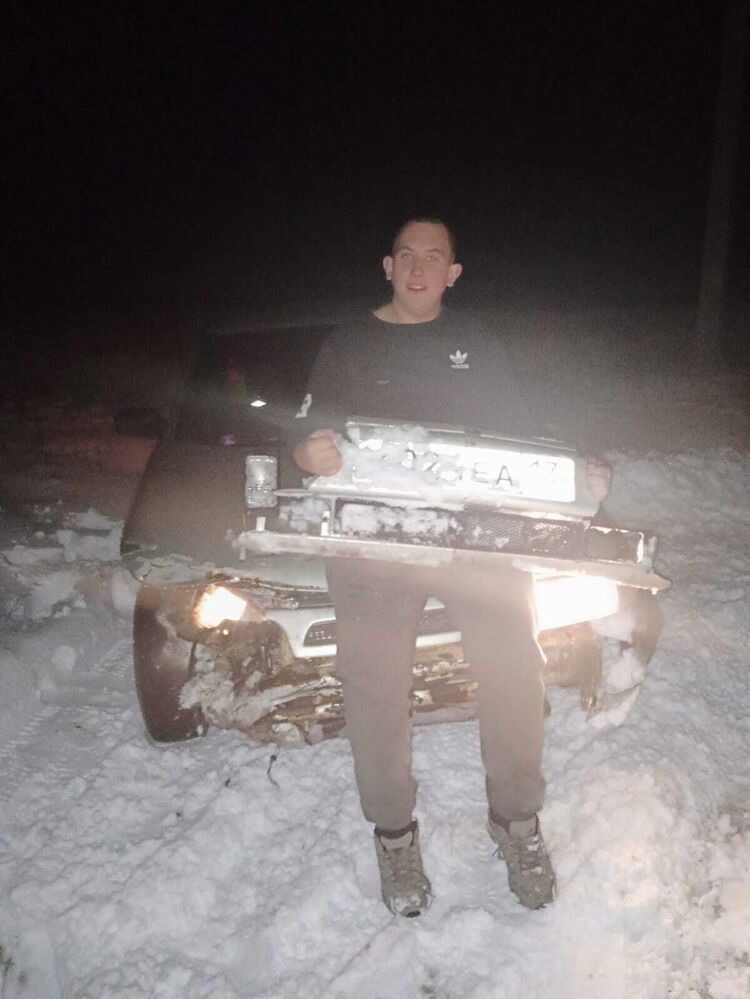  40626104  , 22 ,    