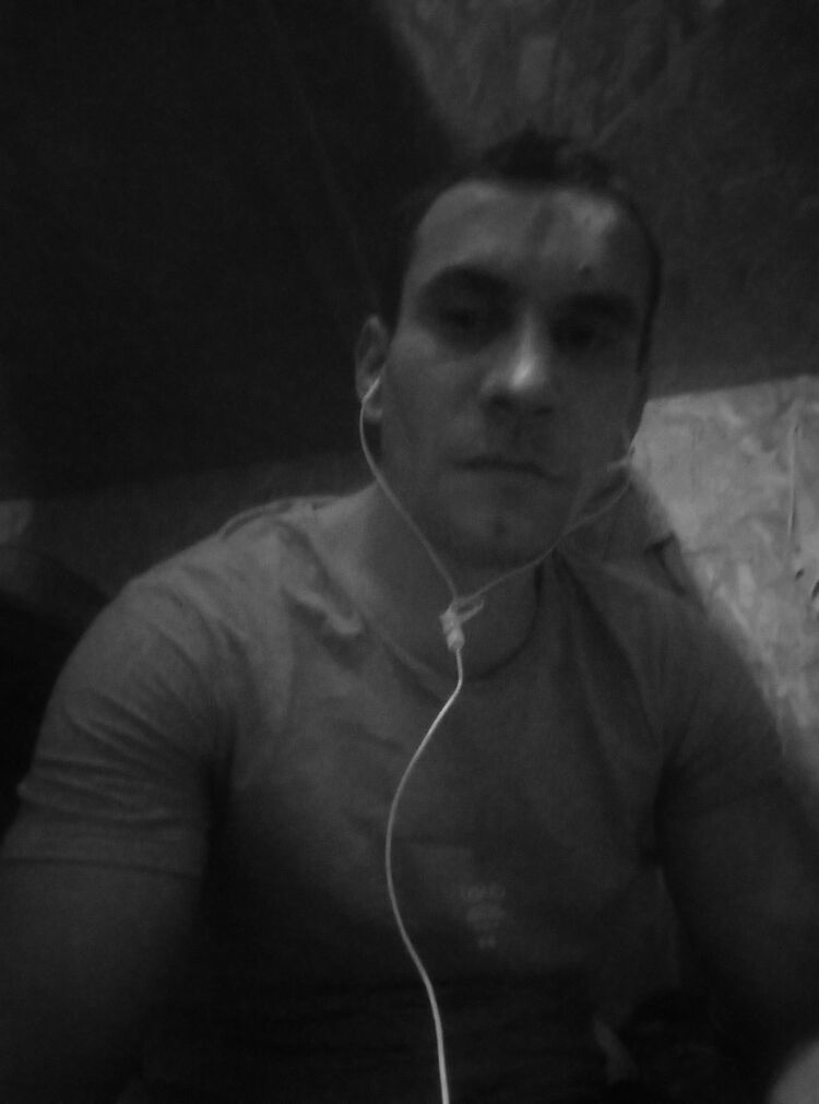  17972304  Vanea, 32 ,    