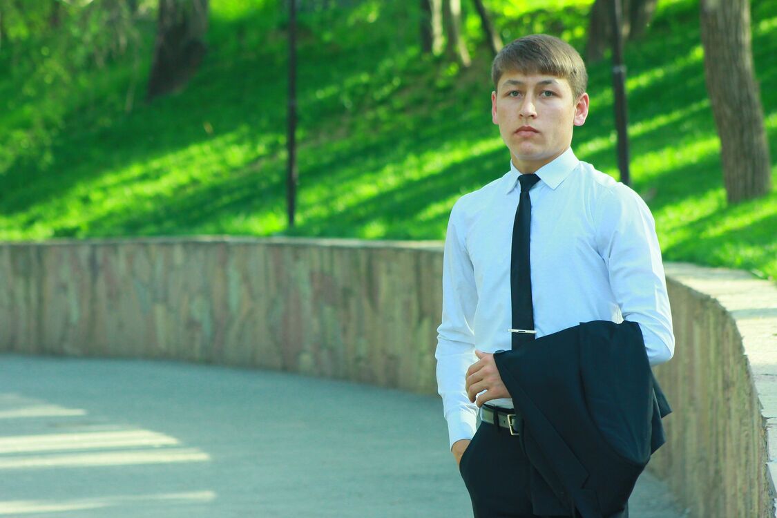  31088074  , 28 ,    -