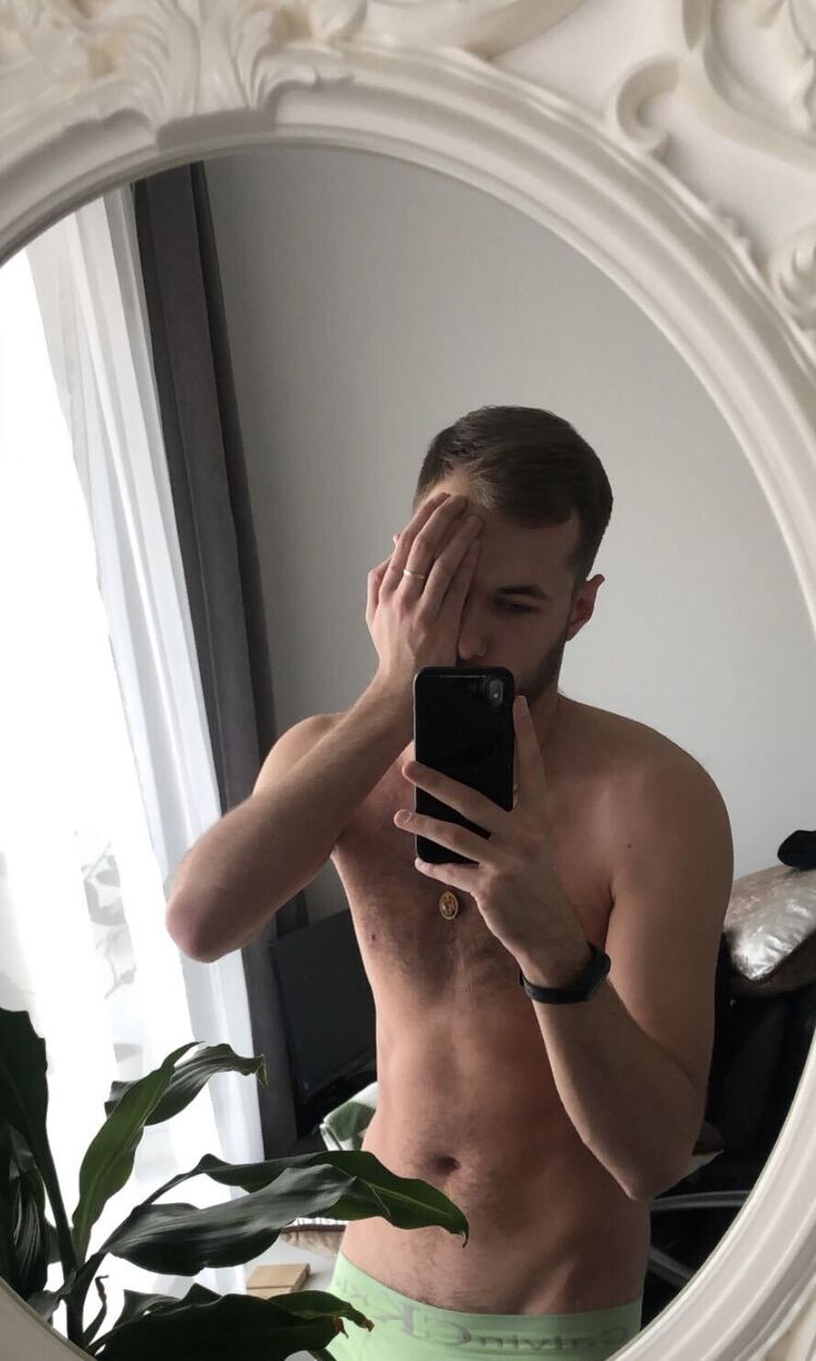  30545104  Igor, 27 ,    