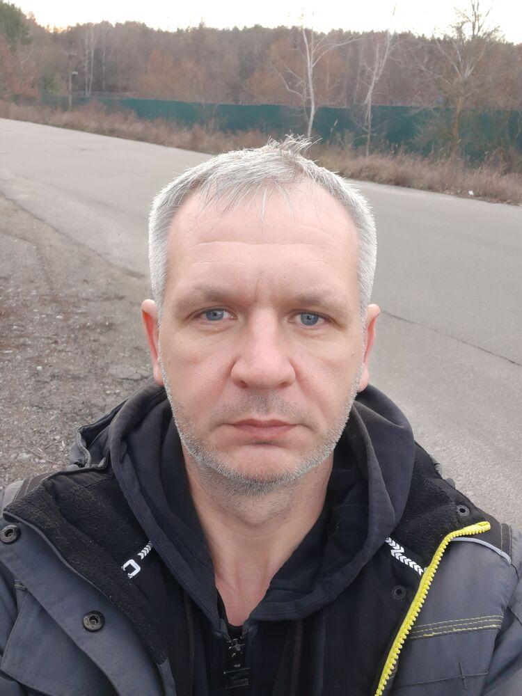  43205924  , 46 ,    