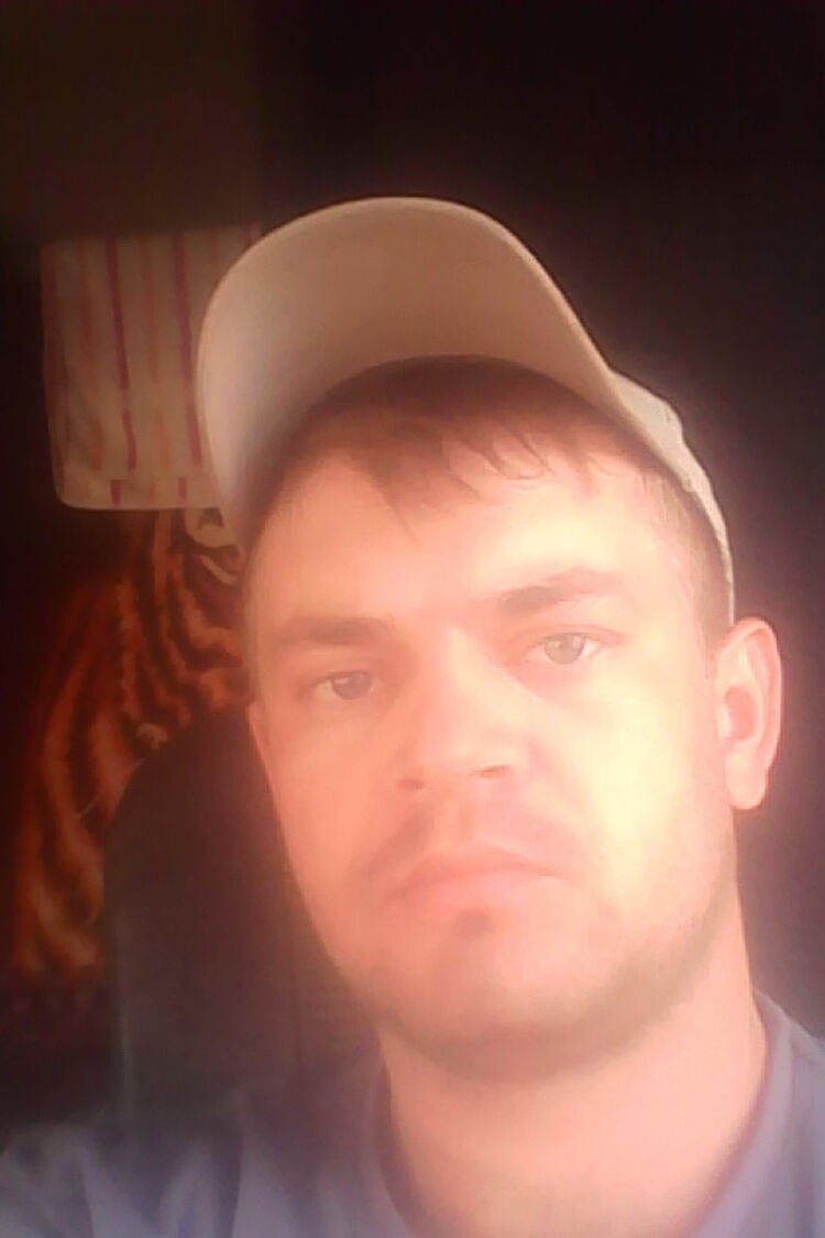  ,   Sergej, 37 ,   ,   , c 