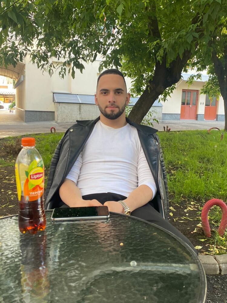  36596924  , 26 ,    