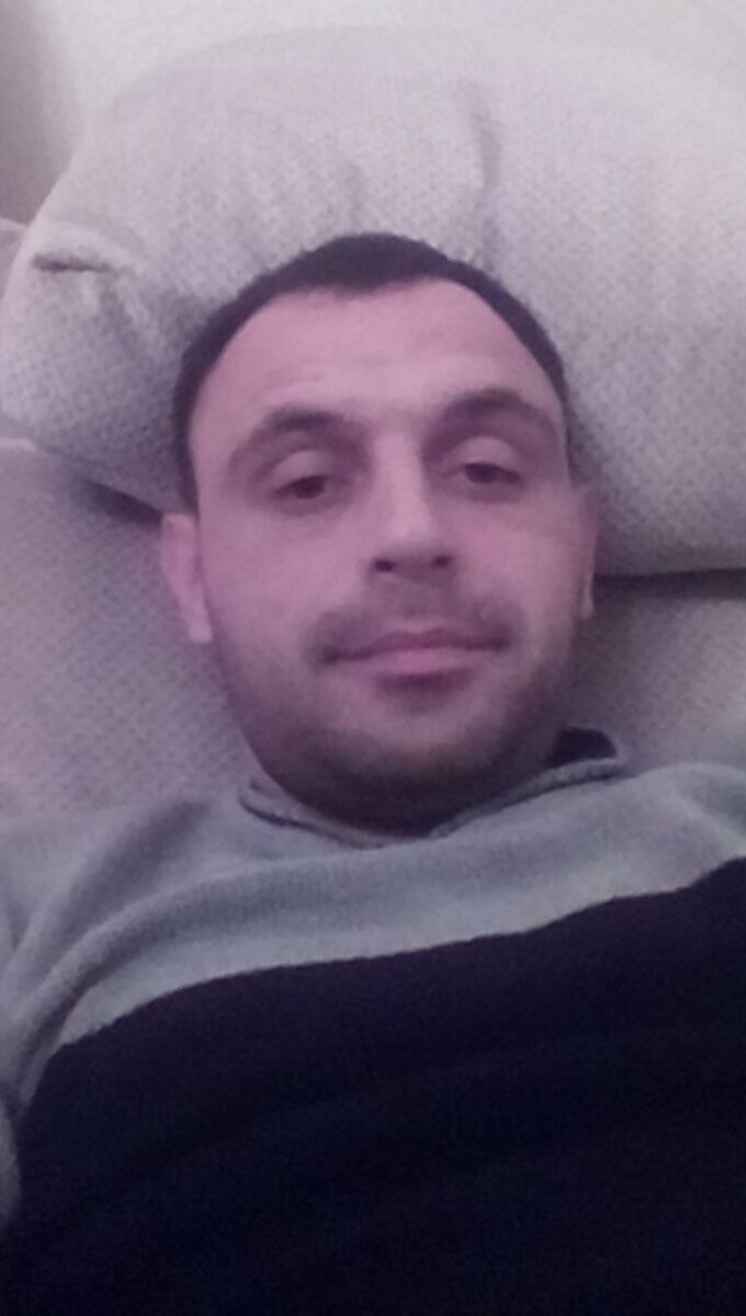  18144854  Evgenua, 35 ,    