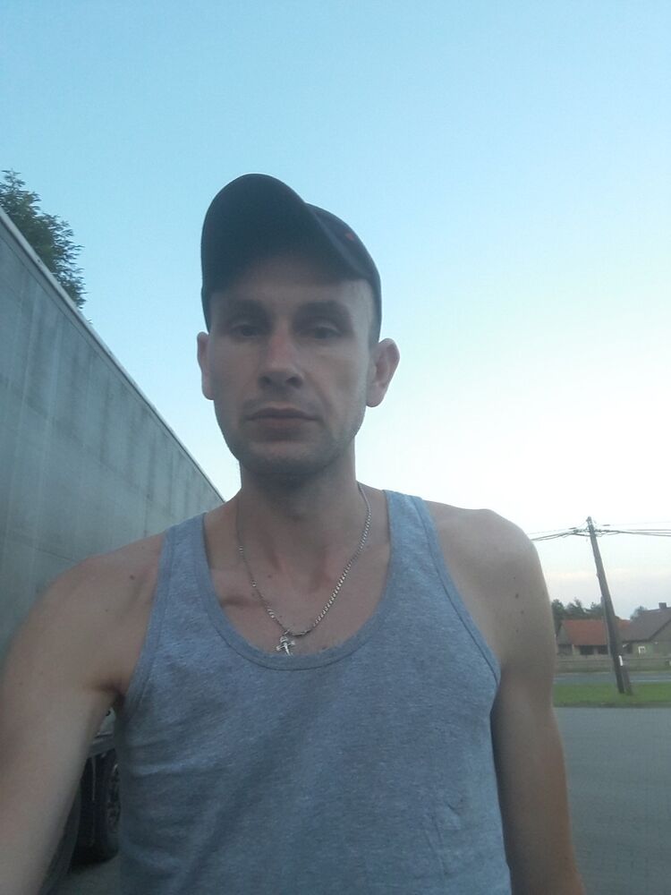  18702864  , 39 ,    