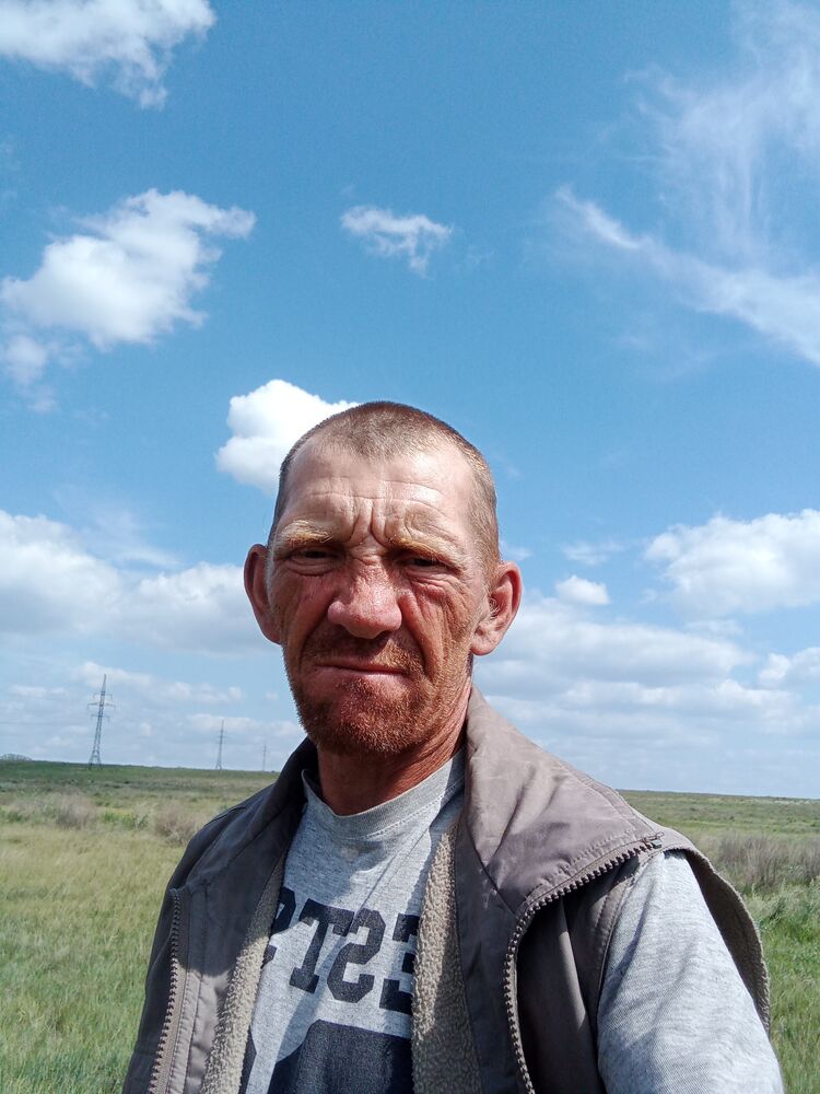  28143804  , 44 ,    