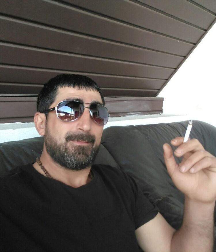  15355384  Greg, 44 ,    