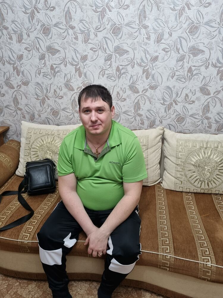  52899344  Alexander, 36 ,    