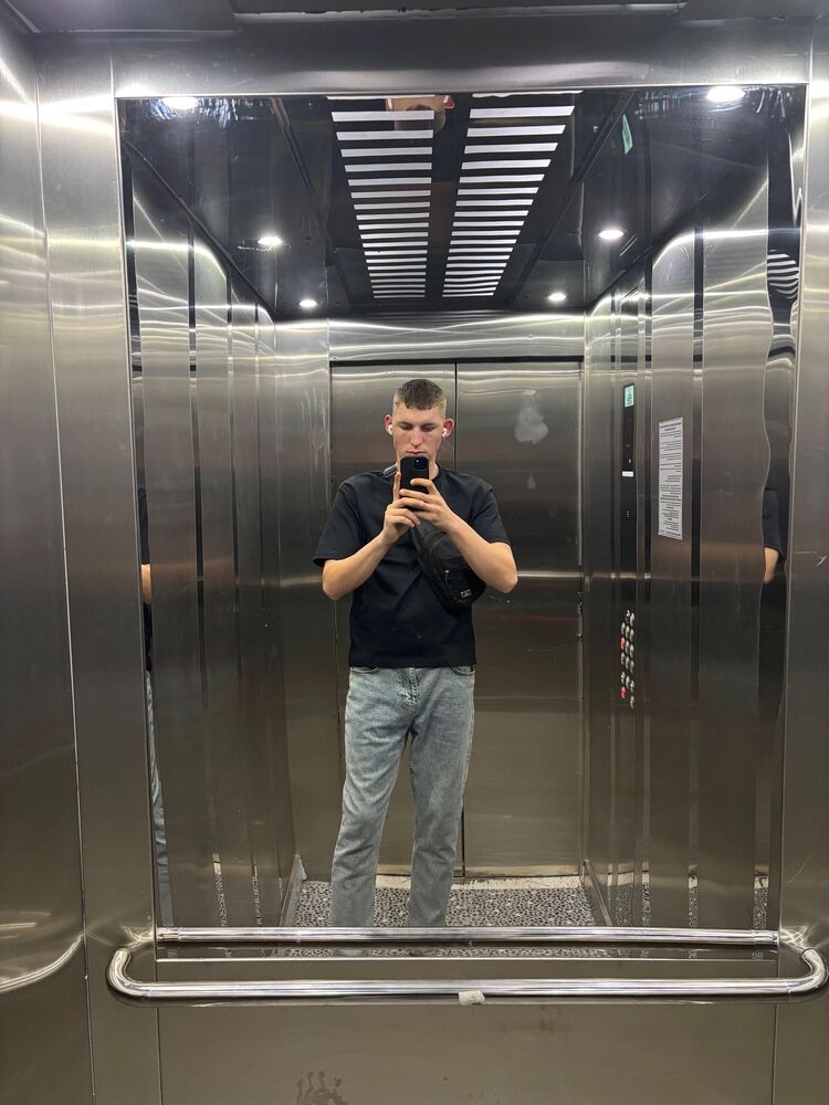  52092554  , 24 ,    -