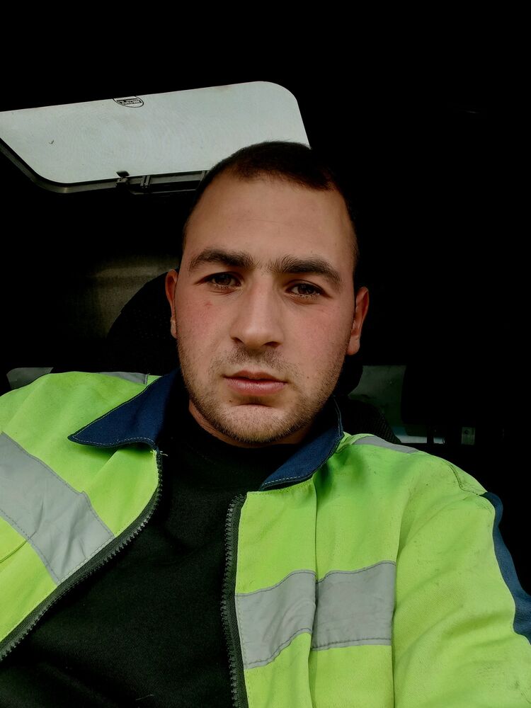  28046104  , 30 ,    