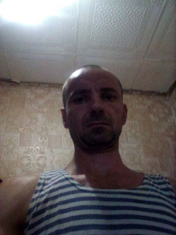 44397164  Nikolai, 33 ,    