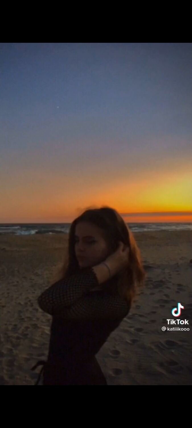  ,   Kate, 23 ,   ,   