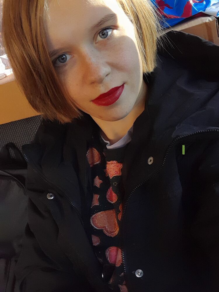  39964614  Elizaveta, 28 ,    