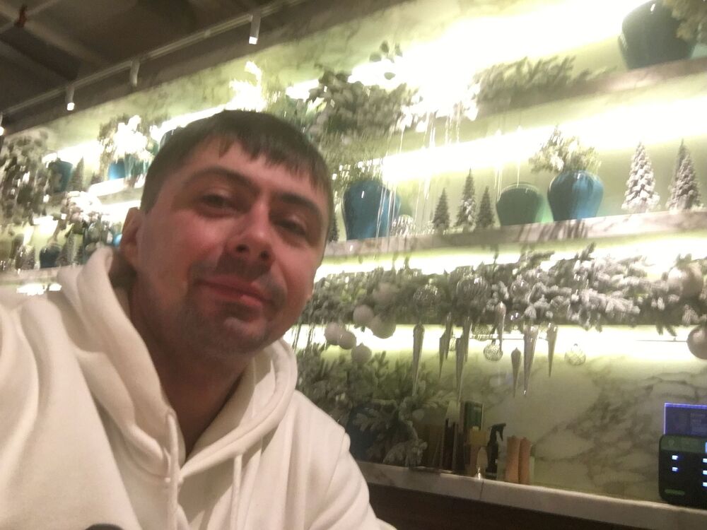  ,   Mihail, 32 ,   ,   , c 