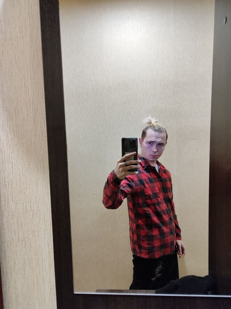  ,   Vladimir, 28 ,   ,   