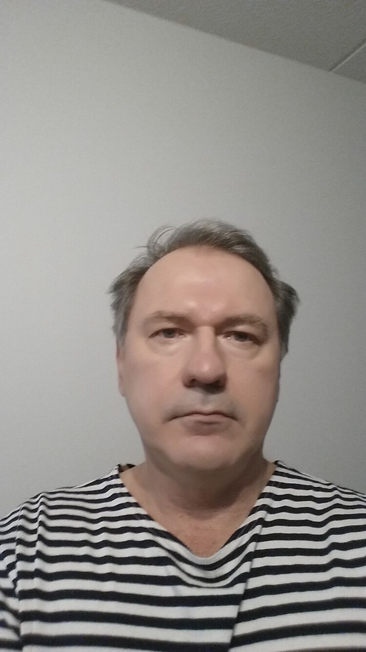  54261964  Oleg, 57 ,    