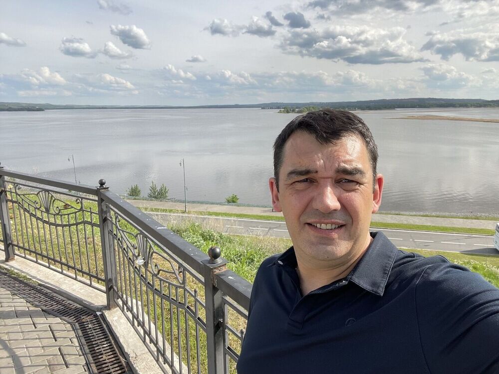  Frankfurt am Main,   Daniel, 48 ,   ,   