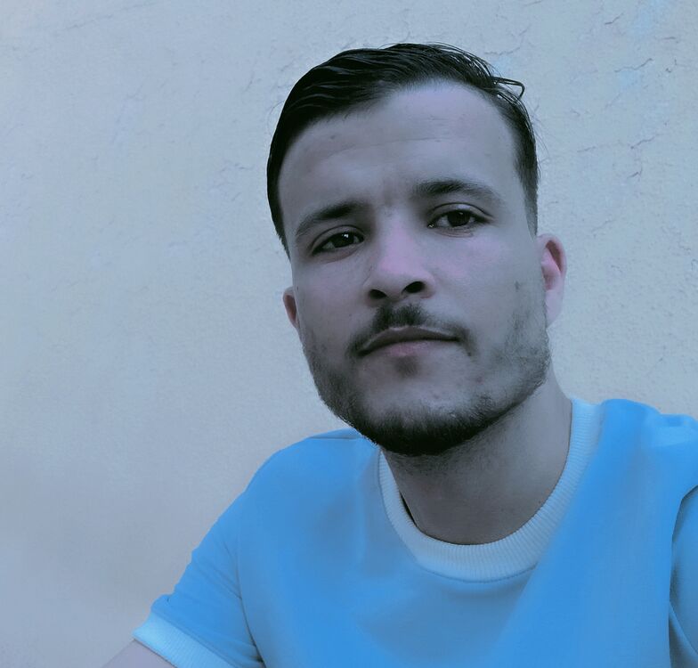  Age,   Tarek Ziad, 27 ,   ,   , c 