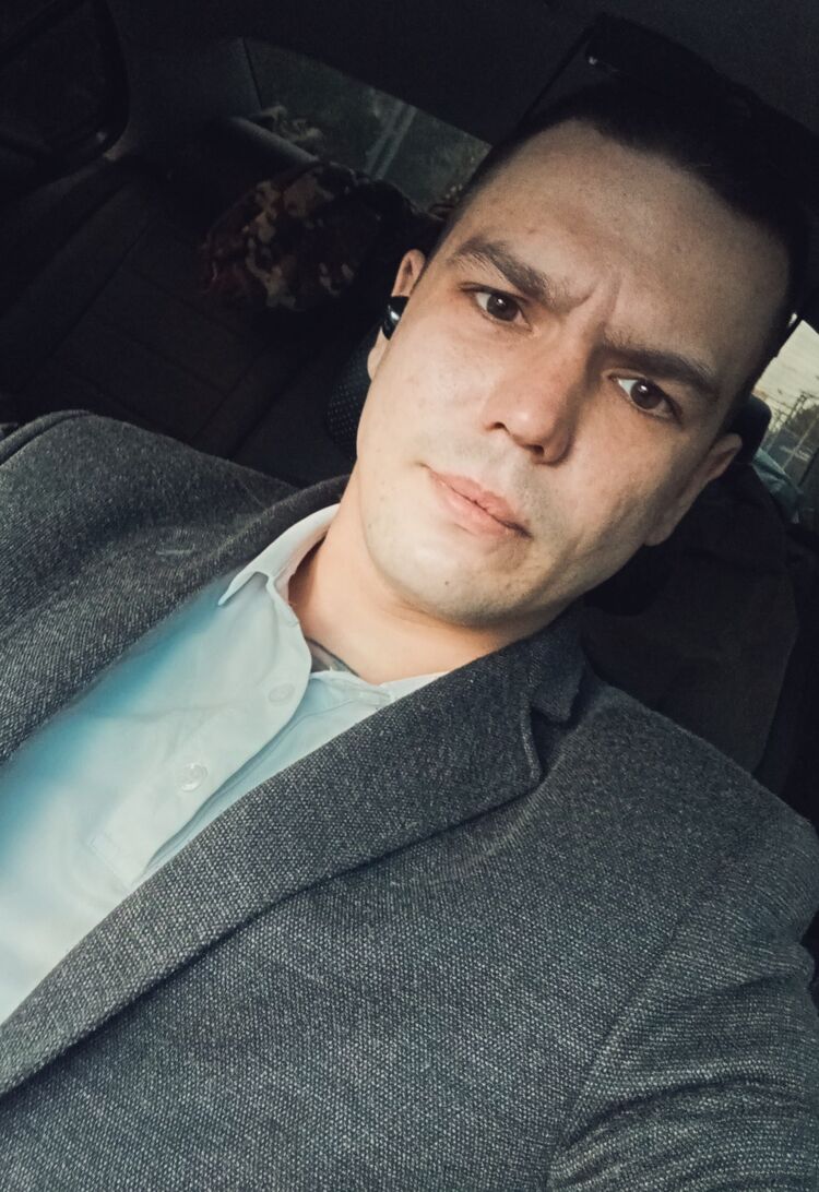  46978394  , 29 ,    