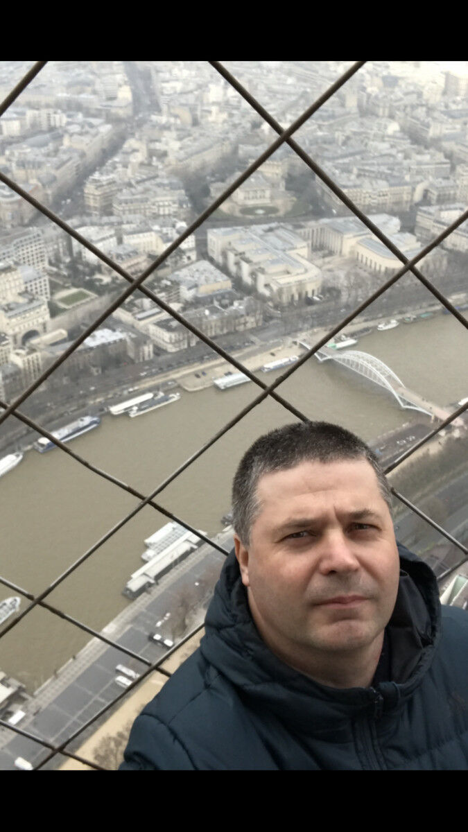  ,   Vlad, 43 ,   