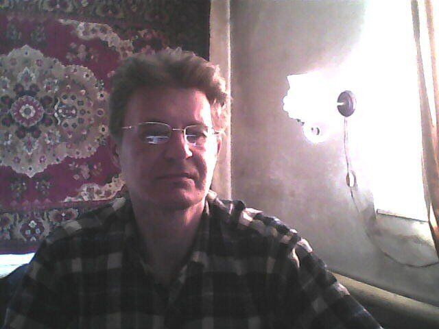  23154024  Oleg, 45 ,    