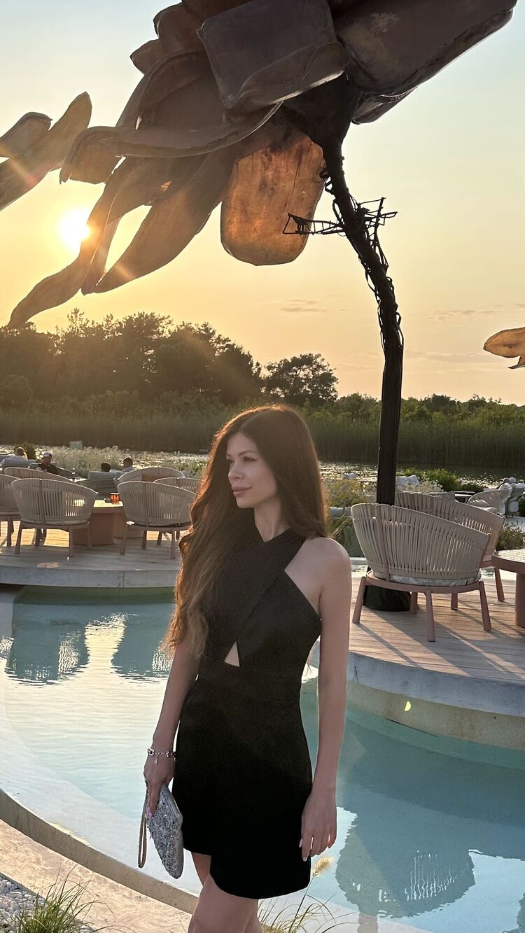  52290024  , 35 ,    --