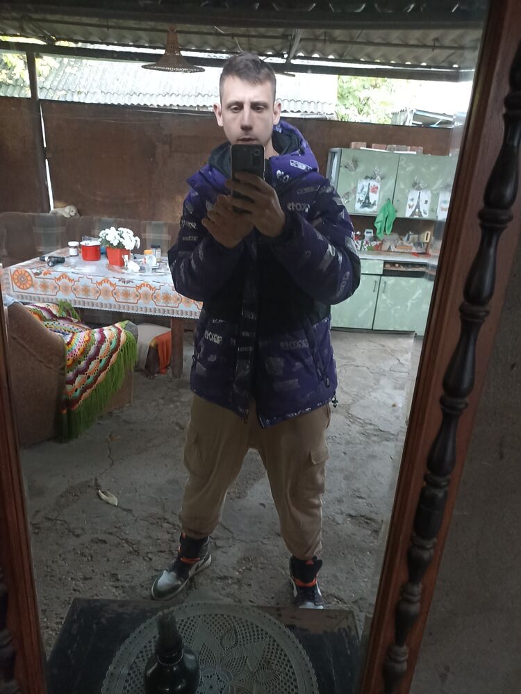  31975204  , 33 ,    